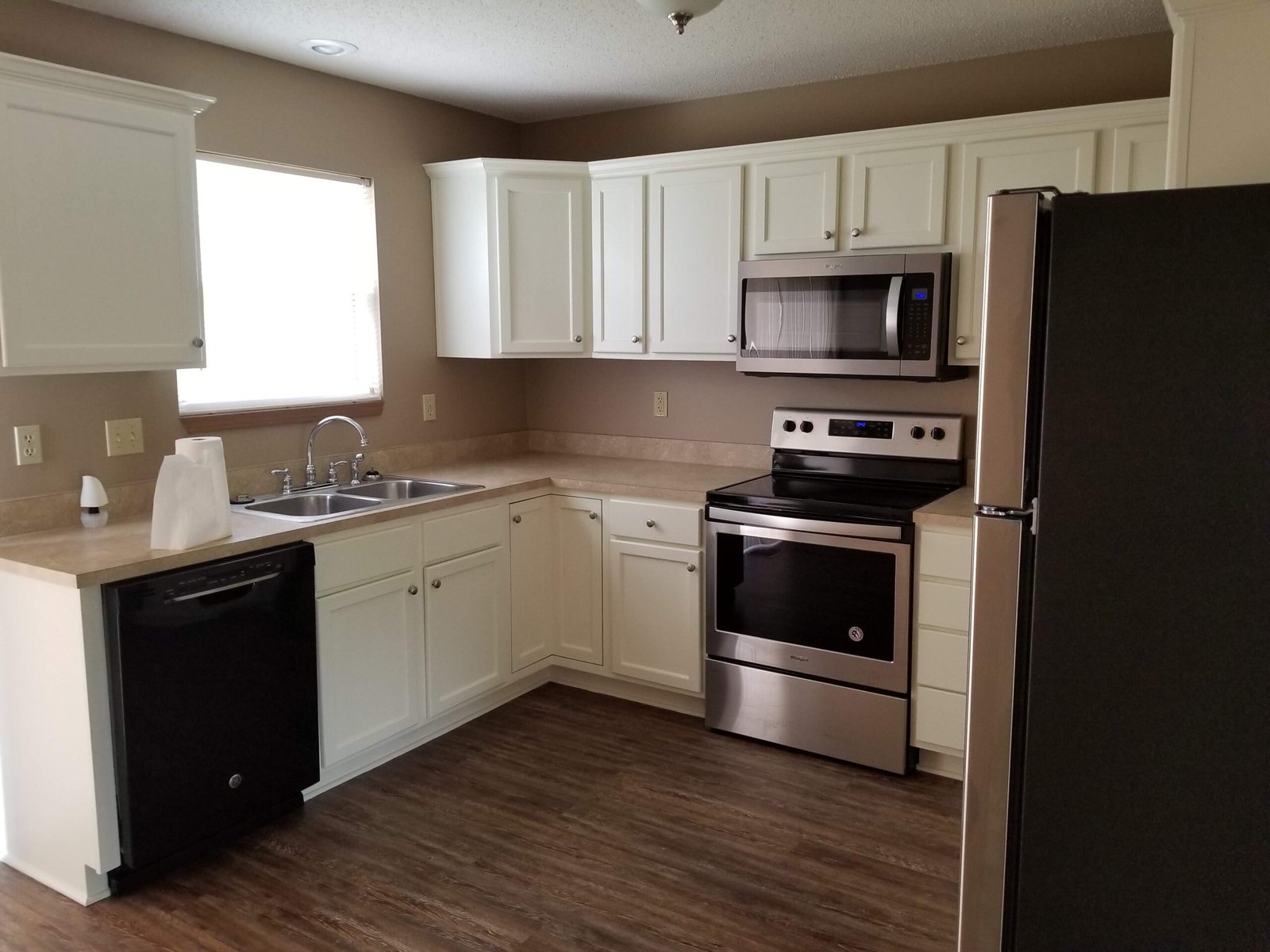 Spotless kitchen after make-ready cleaning